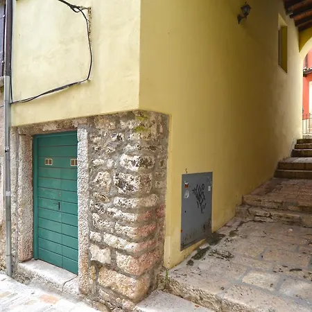 Arco Del Monte Apartamento *