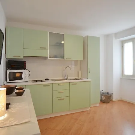 Apartment Arco Del Monte